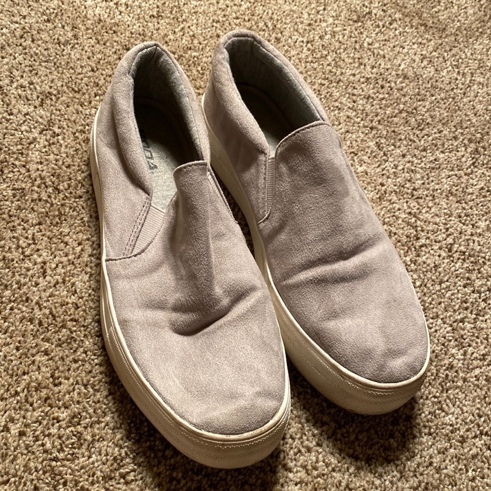 Womens gray soda slip on shoes